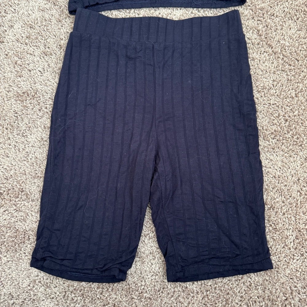Two piece Ribbed Shorts Set - Picture 2 of 4